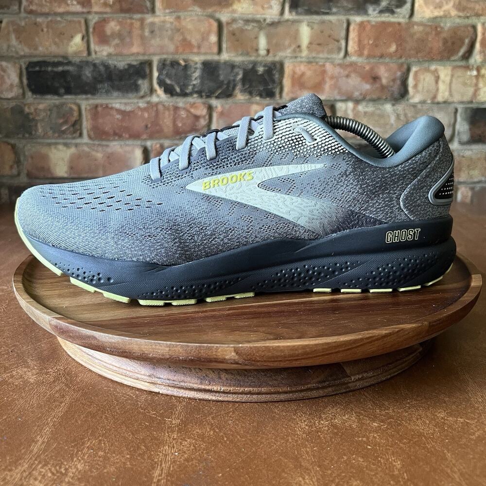 Brooks Ghost 16 Neutral Cushioned Mens 11.5 2E Gray Running Sneakers Shoes